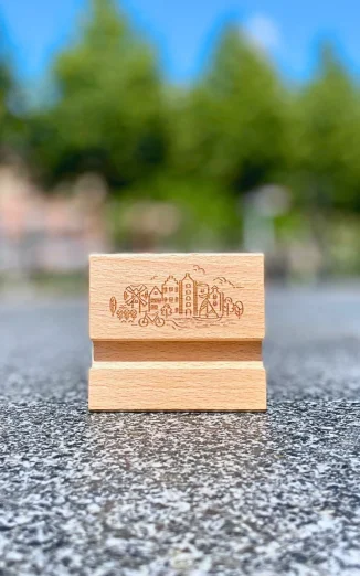 Amsterdam Phone Stand - Image 5